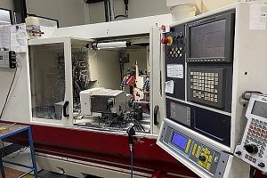 Cylindrical Grinder - Universal