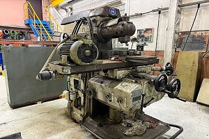 GAMBIN - 11M - Fresadora universal horizontal con cabeza giratoria y alimentaci�n autom�tica