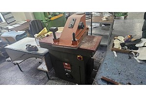 Máquina hidráulica de corte ATOM S120