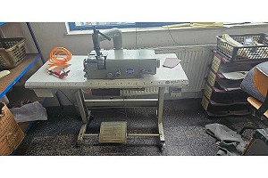 TAKING TK-801 Máquina de coser