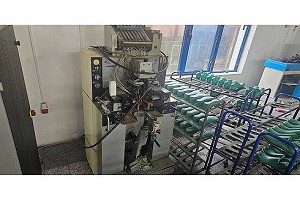 ZPS GOTTWALDOV SVIT 02416 EC1 Máquina de moldeado y prensado superior
