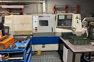 DAEWOO PUMA 230 MB torno CNC