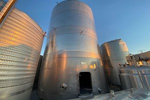 Dep�sito acero inoxidable 55.000 litros con camisas de fr�o ocasi�n