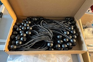 200 xTension gomas negras con cierre de pl�stico/bola nueva