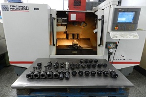 Centro Mecanizado CNC Cincinnati Arrow 750 + Herramientas + Manuales + Recambios