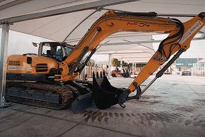 MINIEXCAVADORA 14 Tn