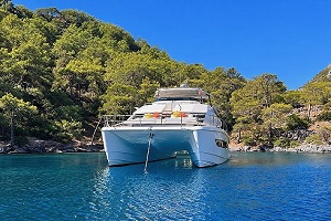 Powercat de 16,50 m de eslora