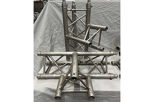 2 x H30D Corner C017 de 3 v�as (Prolyte/Protruss)