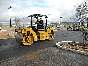 Foto de Rodillo vibratorio en tándem CB54B (tambor dividido)