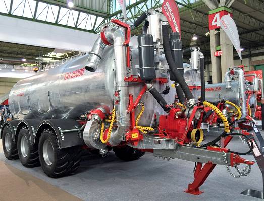 Foto de Cuba de purín tridem