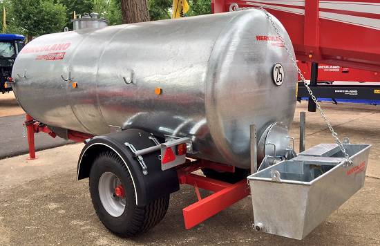 Foto de Cuba de agua para tractor
