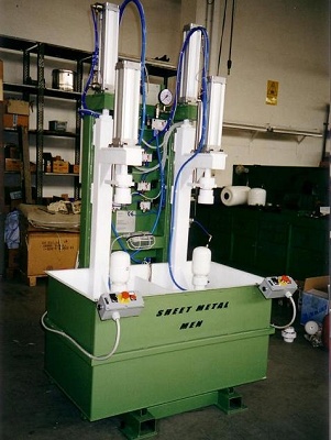 Foto de Máquinas para ensayo de vasos de expansión de 12 a 60 litros