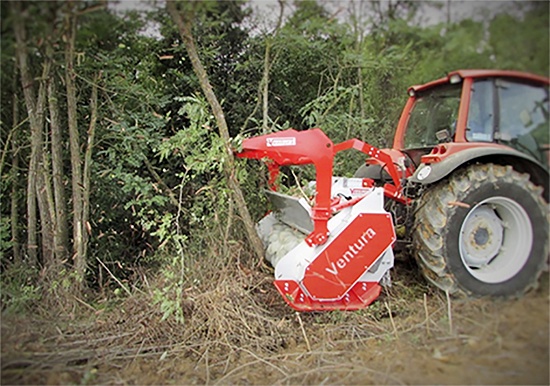 Trituradora con martillos fijos de vidia para tractores de 130 a 300 cv TFMF - Madeira - Madera - Trituradora con martillos fijos de vidia para tractores de 130 a 300 cv