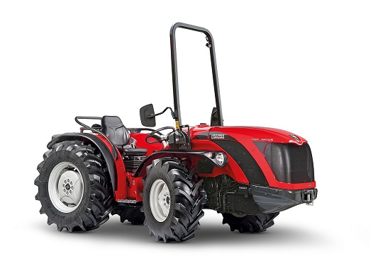 Foto de Tractor a perfil súper bajo