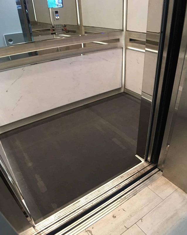 Foto de Suelos de PVC antideslizantes para ascensores, montacargas, rampas