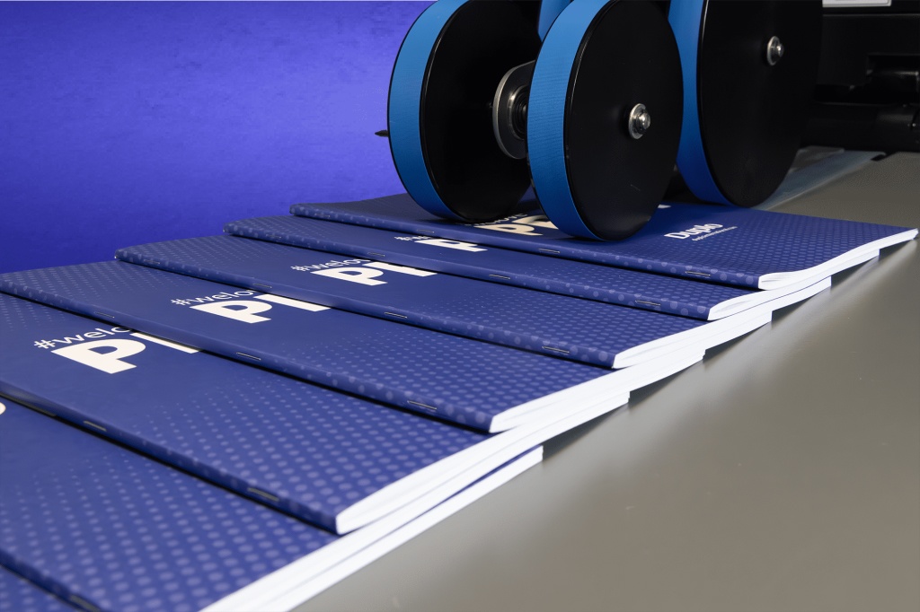 Foto deConfeccionadoras de revistas