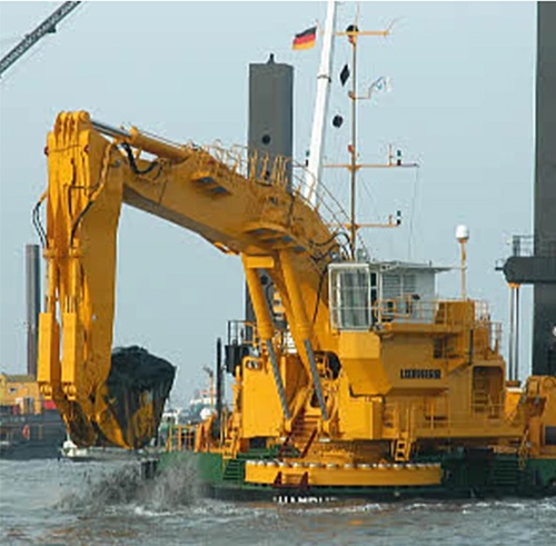 Foto de Excavadoras sobre pontón