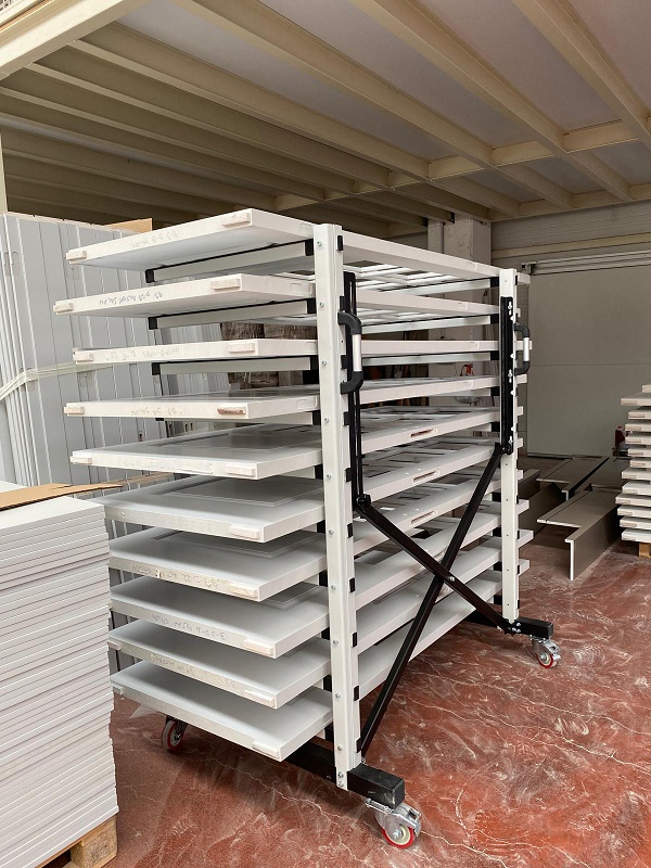 Foto deEstanterías carro y plegables