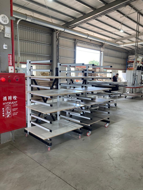 Foto deEstanterías carro y plegables