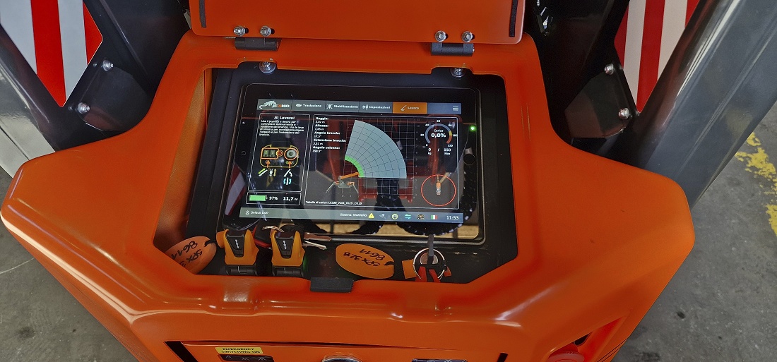 Foto deMinigrúas sobre oruga