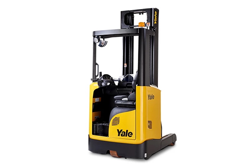 Foto de Carretillas retráctiles con mástil de inclinación