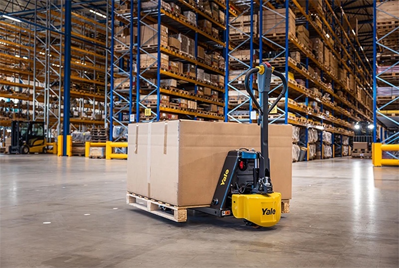 Foto deTranspaletas propulsadas con ion de litio