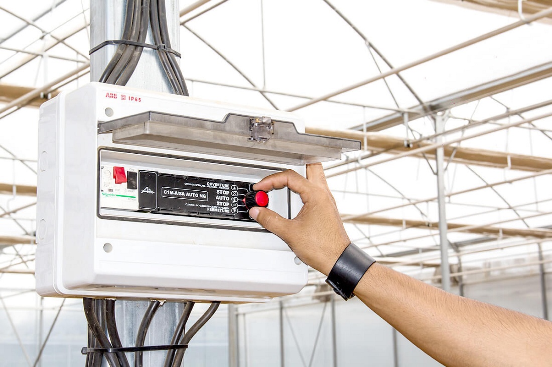 Foto deControles climáticos para invernaderos