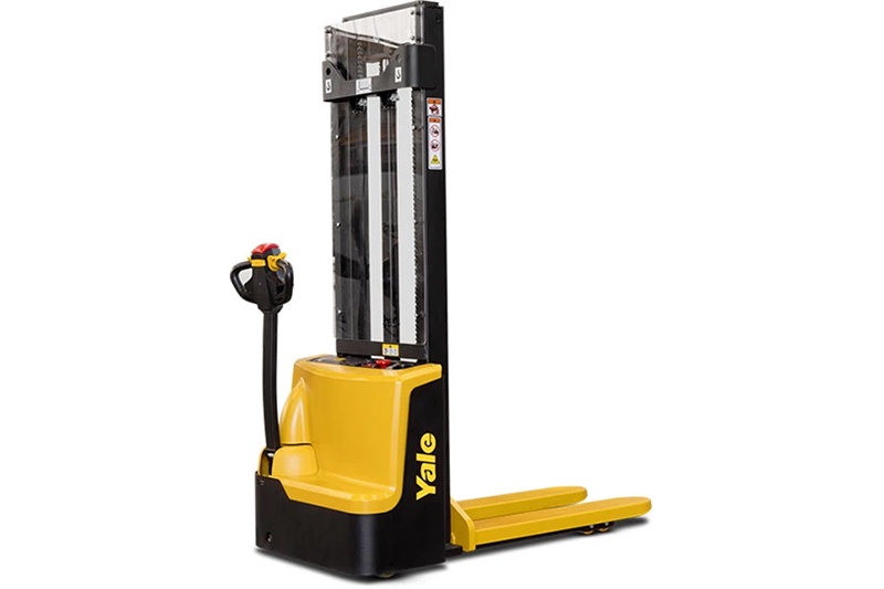 Foto deApiladores de palés