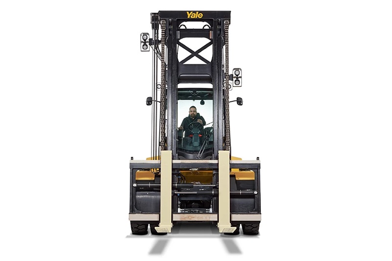 Foto deCarretillas elevadoras con ruedas de neumáticos