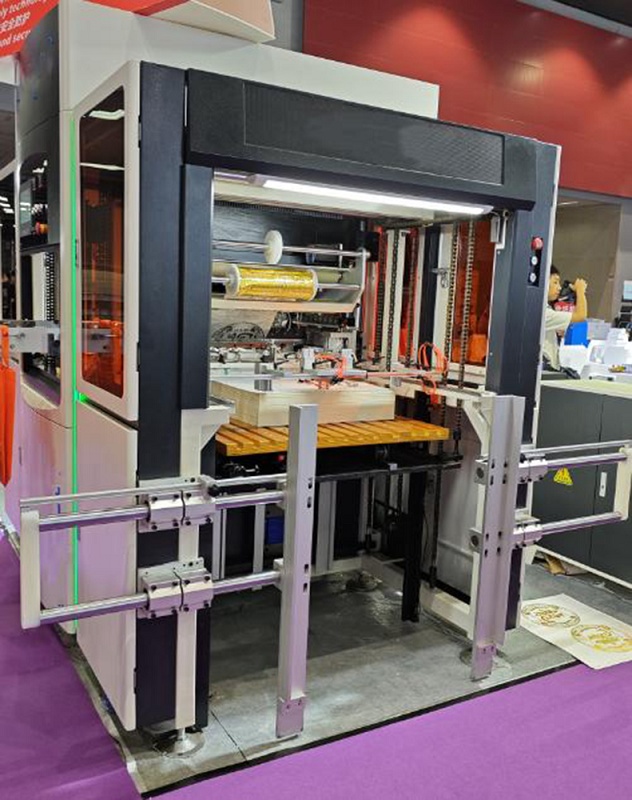 Foto deMáquinas de stamping automáticas