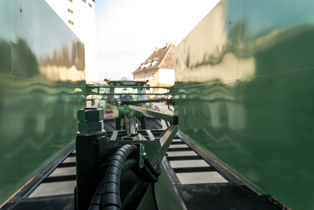 Foto deRemolques de empuje