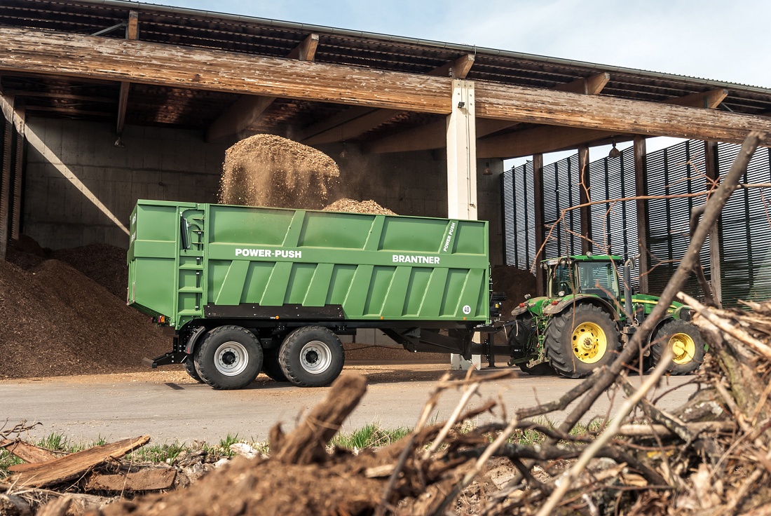 Foto deRemolques de empuje