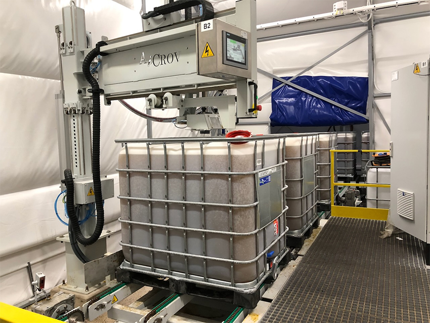 Foto deLíneas transportadoras para máquinas llenadoras de bidones, tambores, totes e IBC