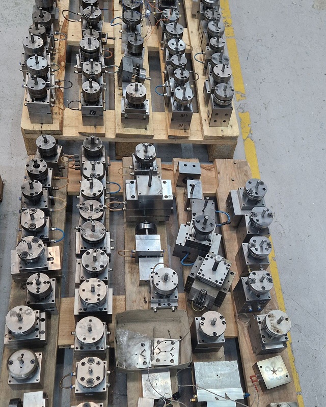 Foto de Moldes para inyección Babyplast