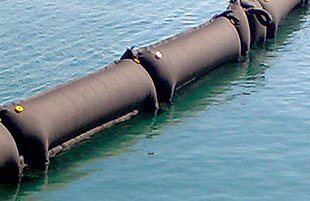 Foto de Barreras de contención de petróleo