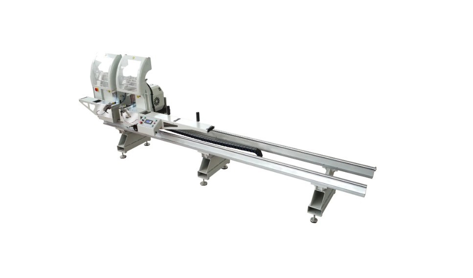 Foto de Tronzadoras automáticas de doble cabezal para aluminio y PVC