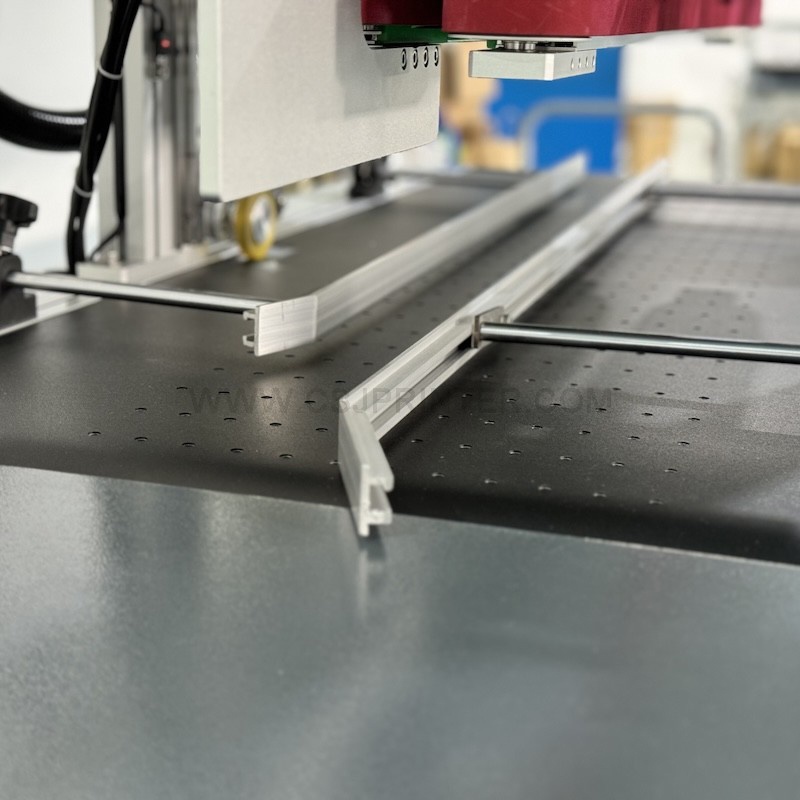 Foto deImpresora digital para lomos de libro