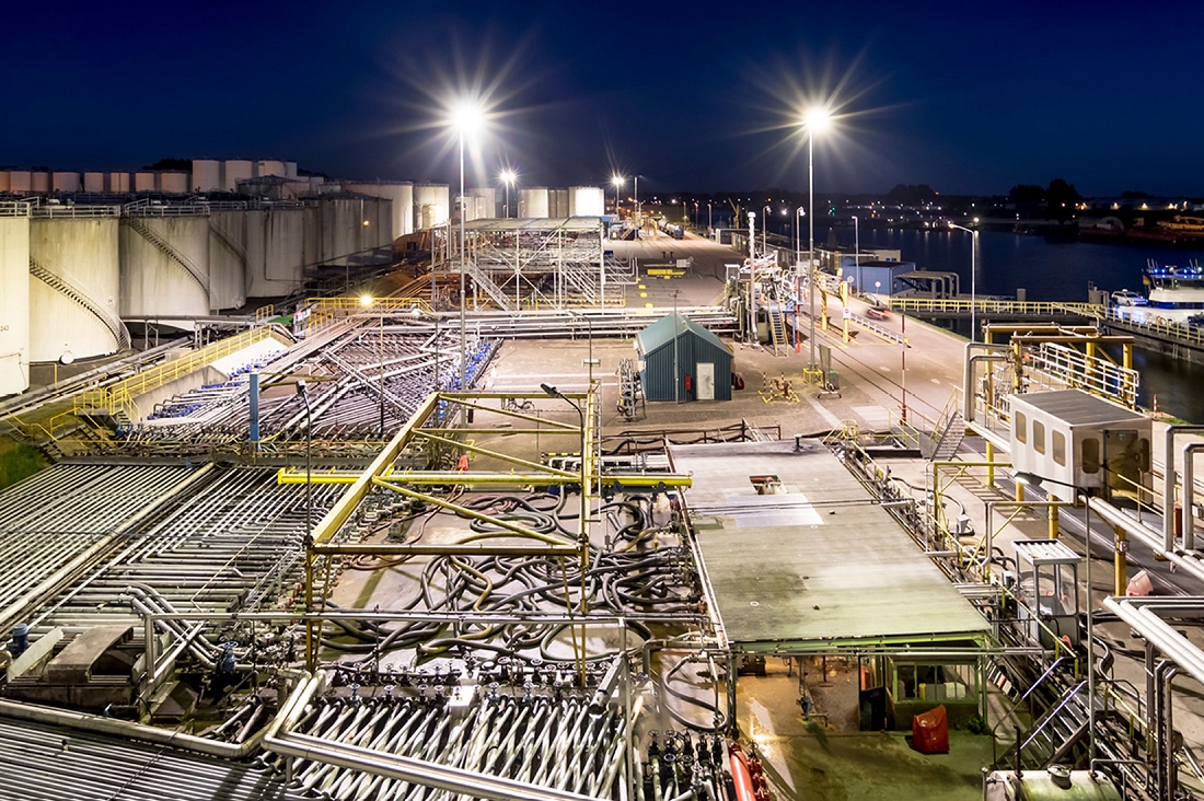 Foto deIluminaciones deportivas de alto rendimiento y control avanzado