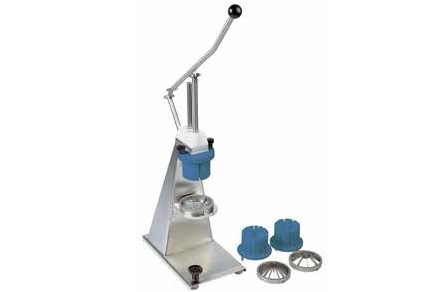 Foto de Cortadoras troqueladoras manual para cortar gajos, bastones y figuras de hortalizas y frutas