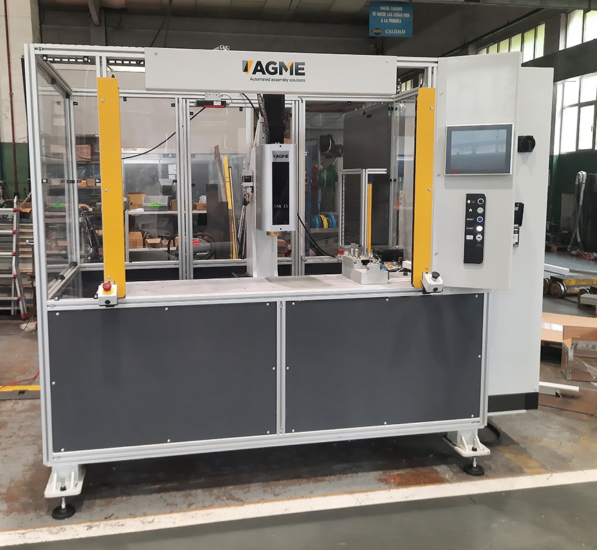 Foto de Máquinas especiales de remachado flexible