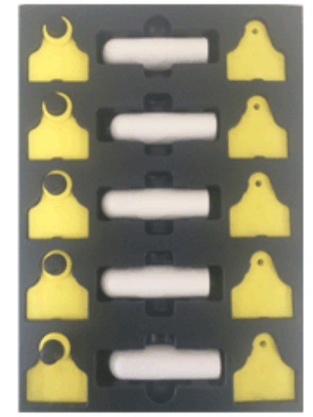 Foto deKits de identificadores oficiales de ganados