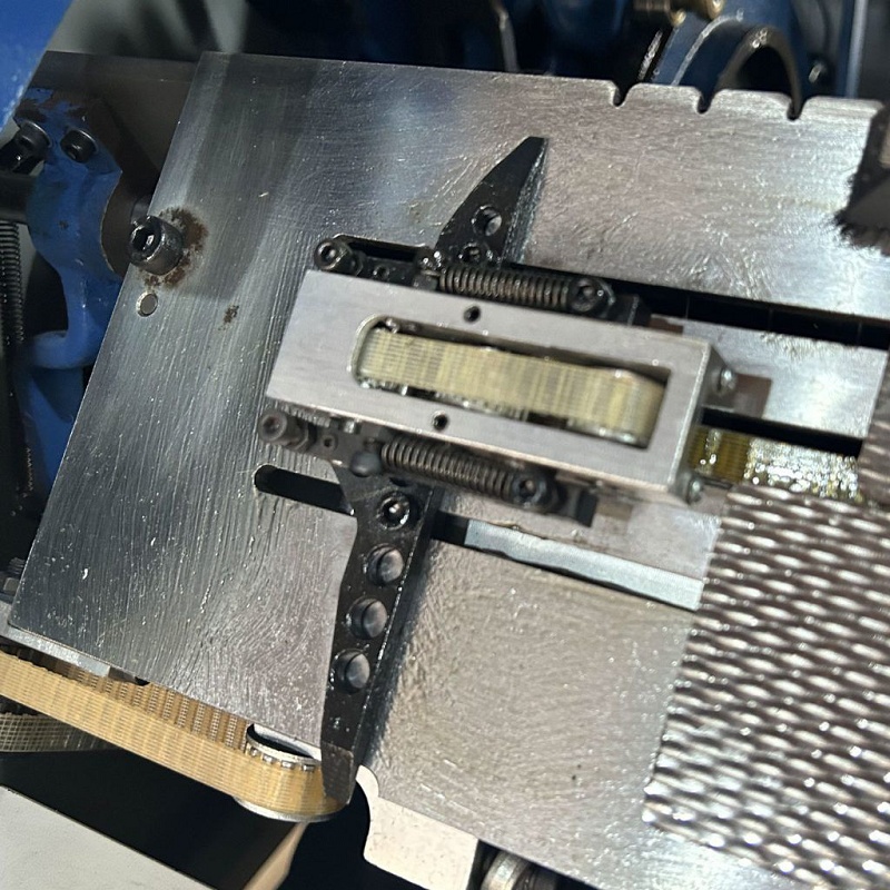 Foto deCosedoras de libros semiautomática