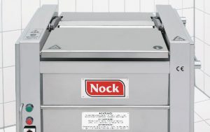 Foto de Peladoras abiertas de sobremesa para muchas especies de pescados