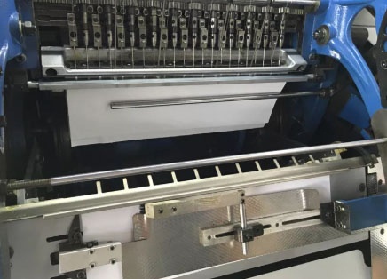 Foto deCosedoras de libros