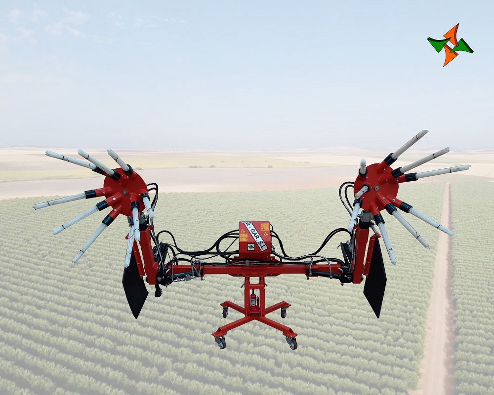 Foto de Barredoras alineadoras para olivar superintensivo