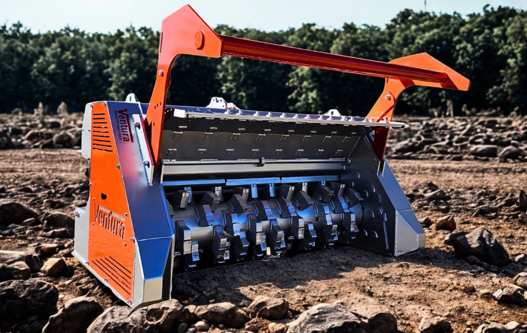 Foto deTrituradoras y fresadoras de piedras y maderas