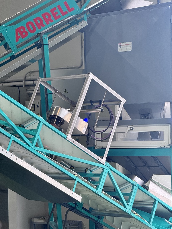 Foto deAnalizadores NIR online sobre cinta