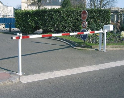 Foto de Barreras elevadoras con listón de aluminio