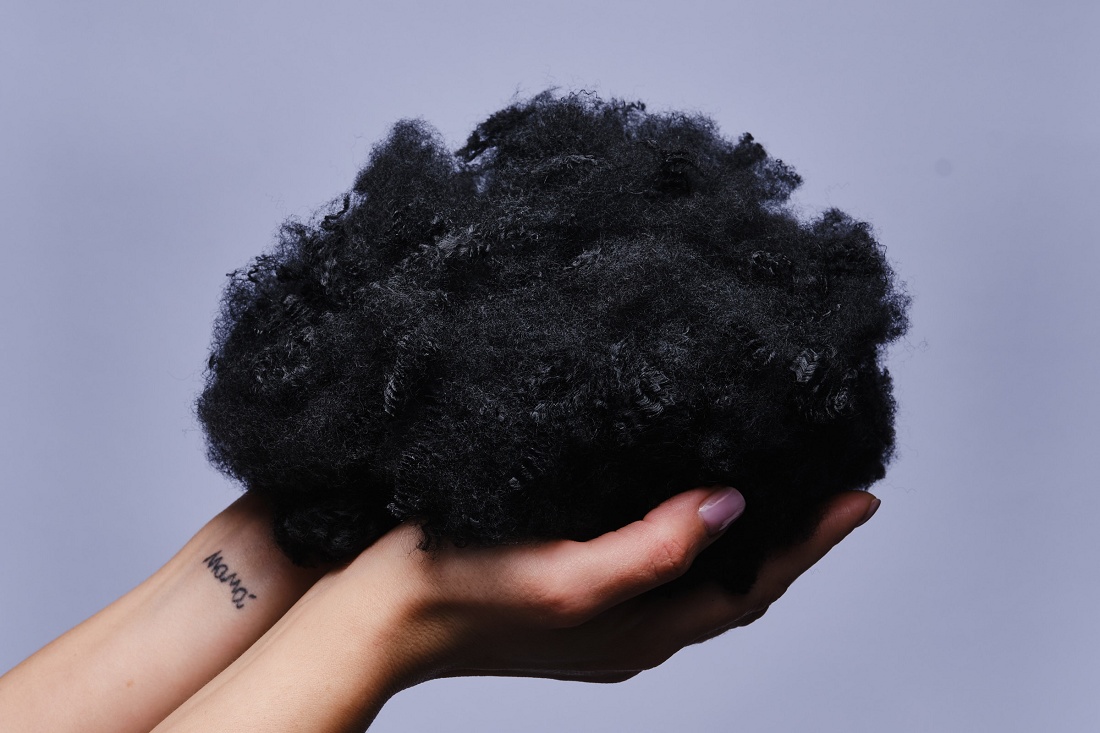 Foto de Fibras discontinuas de poliéster sólida