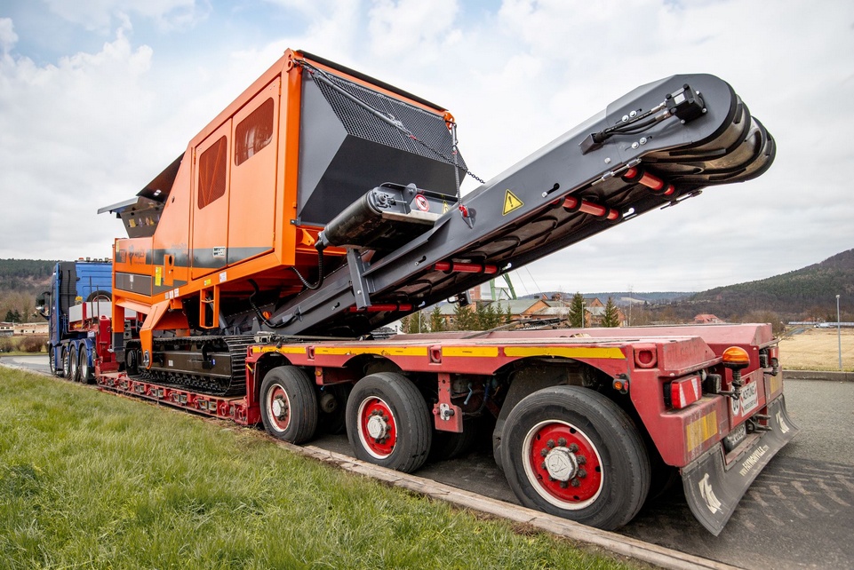 Foto deCombina movilidad y rendimiento para un procesamiento eficiente de residuos comerciales